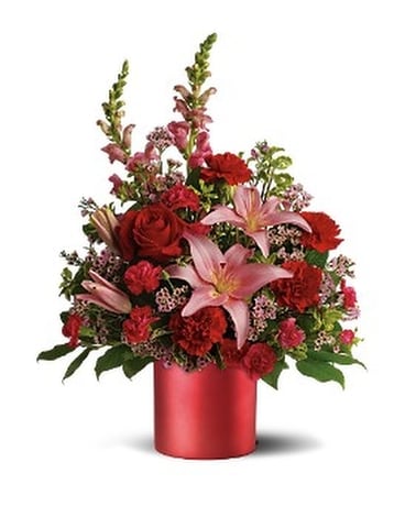 Red Romance Bouquet Flower Arrangement