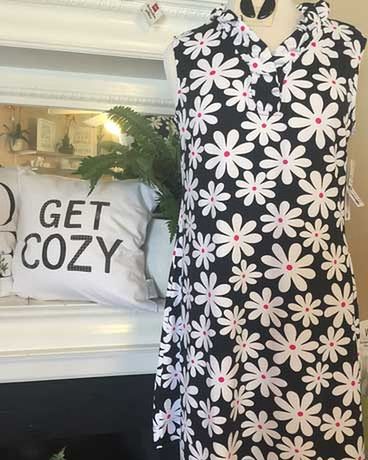 Daisy Print Dress Flower Arrangement