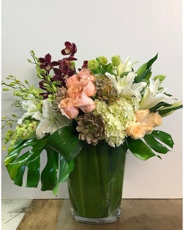 Custom Design 5203 Flower Arrangement