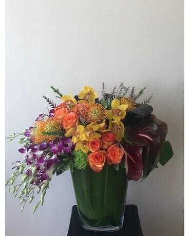 Custom Design 5209 Flower Arrangement