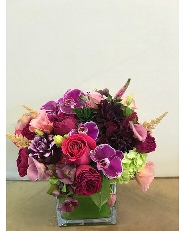 Custom Design 5323 Flower Arrangement