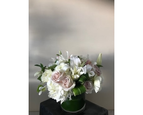 Signature Arrangement Flower Arrangement
