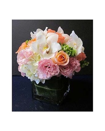 AF-343 Flower Arrangement