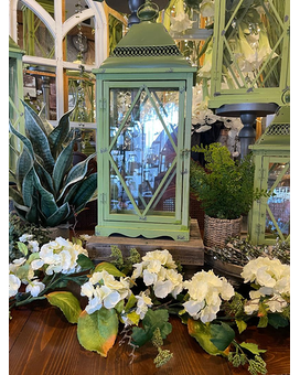 GREEN LANTERN MEDIUM Flower Arrangement