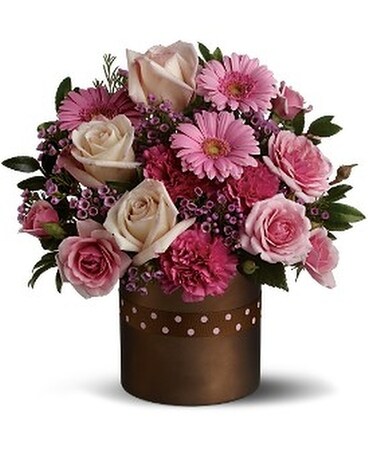 Teleflora's Just Smitten Flower Arrangement
