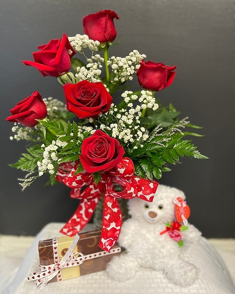6 roses, Bear and Chocolate Trio in Columbus OH