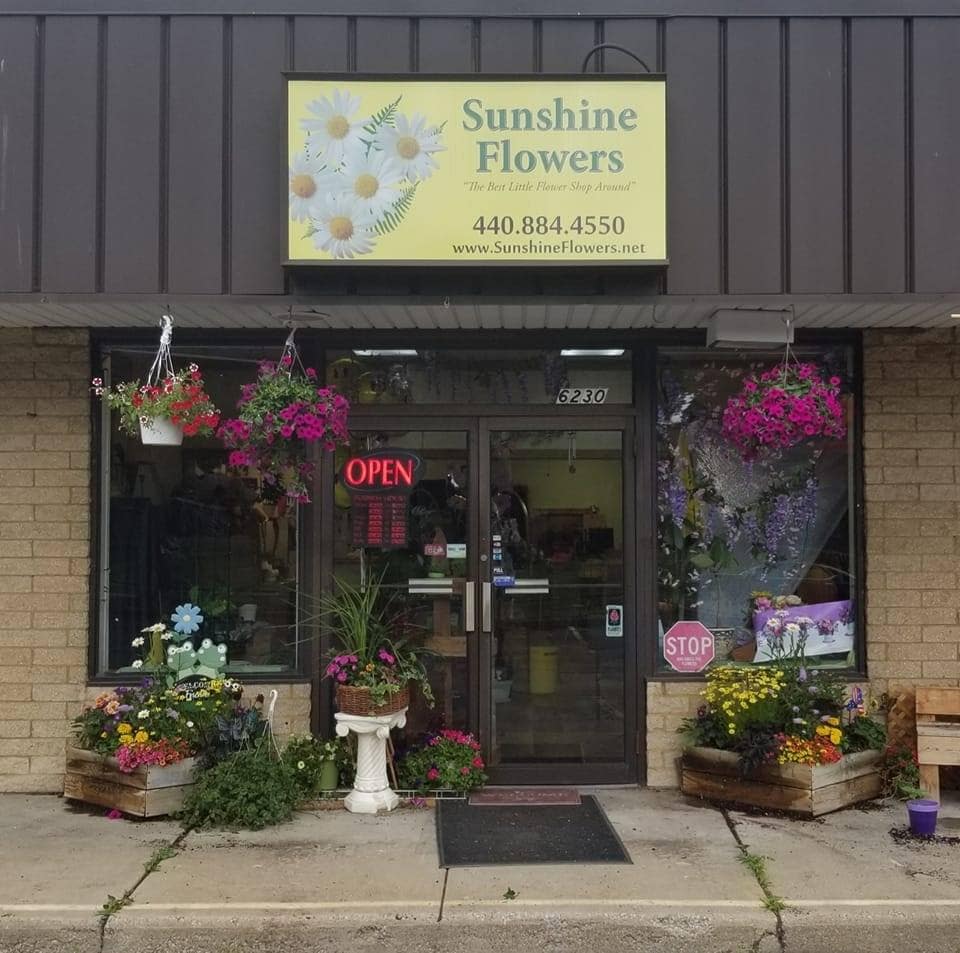 SUNSHINE FLOWERS Family Owned & Operated Florist Since 1983