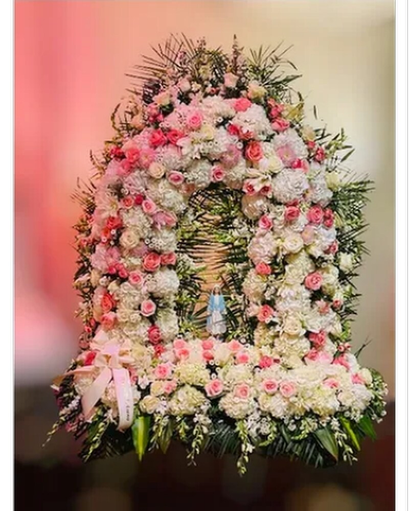 The Golden Gates Of Heaven In Sky With Stairs Leading Up To Them Surrounded  By Clouds And Light Shining Through Archway, Golden, Gates, Heaven  Background Image And Wallpaper for Free Download, image size:800x1000