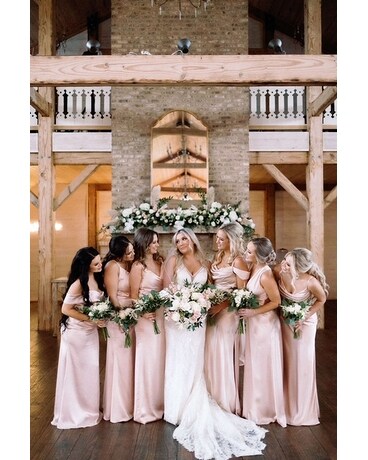Bride & Bridesmaid Bouquet's Wedding Arrangement