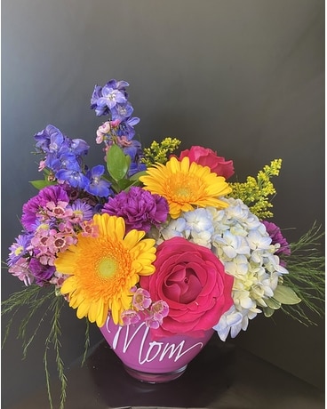 Brighten Mom's Day Flower Arrangement