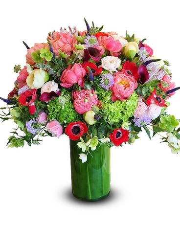 Coral Charm Extravaganza Flower Arrangement