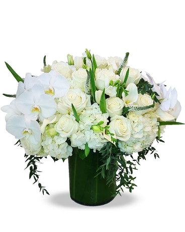 Serenity in the Snow Flower Arrangement