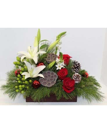 Christmas Whisper Centerpiece