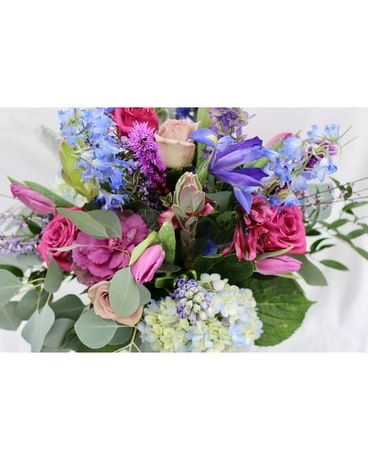Uptown Girl Flower Arrangement