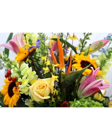 Daydream Believer Flower Arrangement