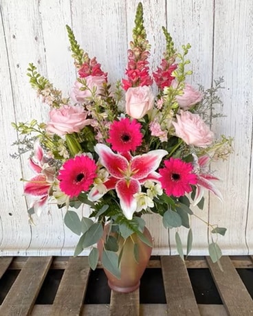 Bobbie's Pink Perfection Flower Arrangement