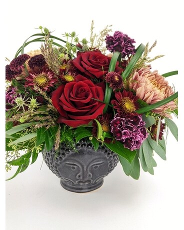 Queen Ophelia Flower Arrangement