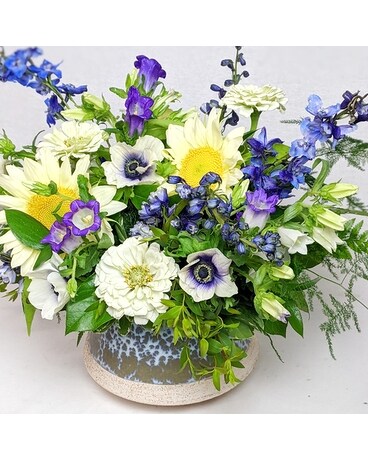Ocean Cove Flower Arrangement
