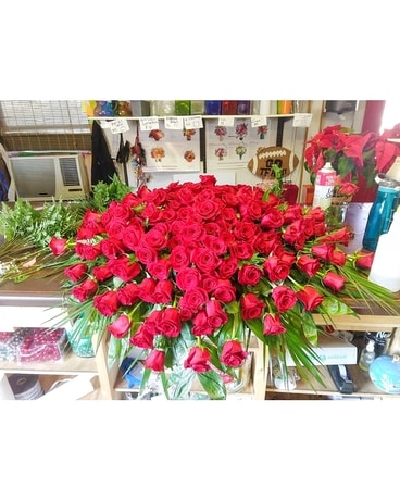 Red Roses 2 Flower Arrangement