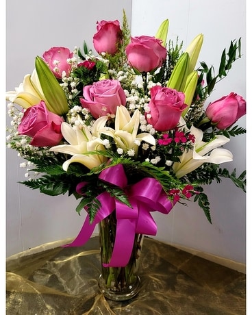 Jay's Special Lilies and Roses Flower Arrangement