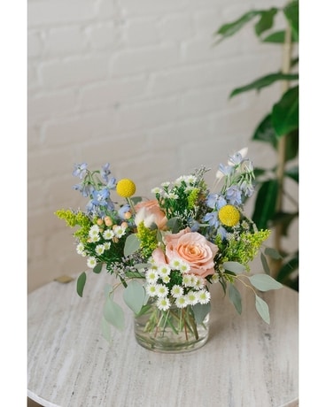 Spring Garden - Centerpiece Flower Arrangement