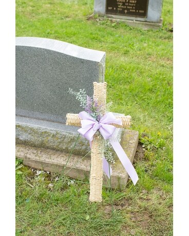Rustic Cross Cemetery Decoration Flower Arrangement