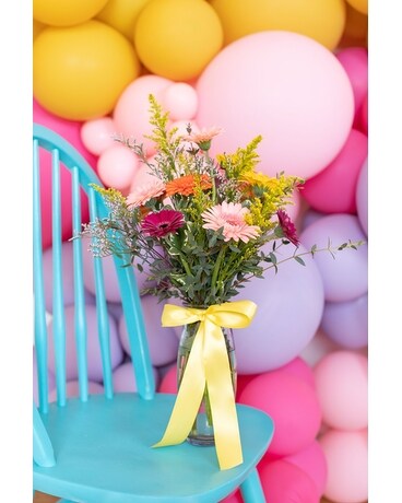 Daisy for You - Small Flower Arrangement