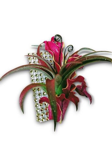 Air of Night Boutonniere Flower Arrangement
