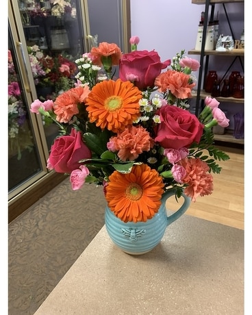 Honey Pot Flower Arrangement