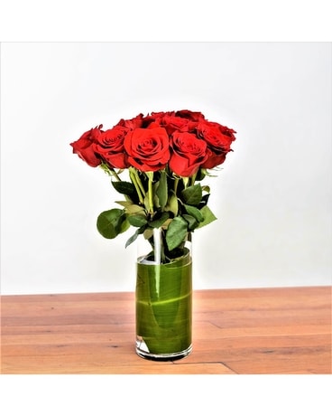 City Style Rose Arrangement Flower Arrangement