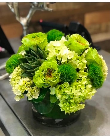 GREEN GODDESS Flower Arrangement