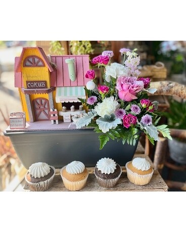 Cupcake Birdhouse Flowers