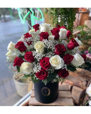 Hatbox Roses Custom product