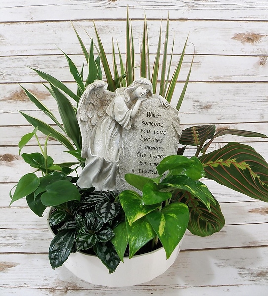 Treasured Memory Planter in Charlotte MI - B's Floral & Gifts
