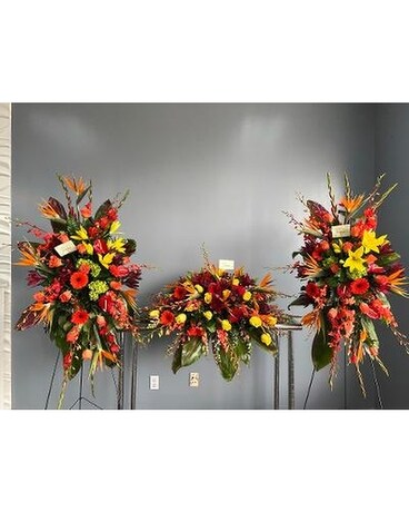 Tropical Heaven Bundle Flower Arrangement