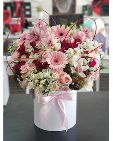 Sei Tutto Per Me Flower Arrangement