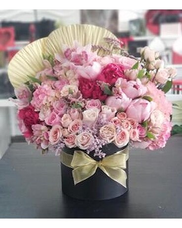 Ti Voglio Bene Flower Arrangement