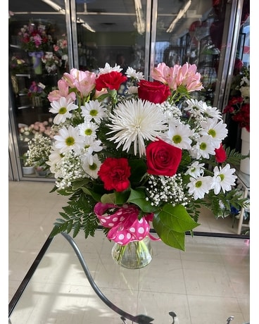 XOXO Mixed Flower Arrangement Flower Arrangement