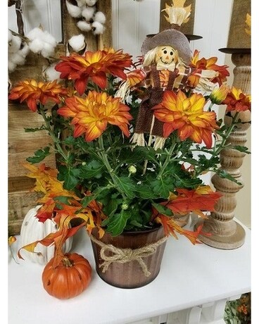 Rustic Pele Mum with Scarecrow Flower Arrangement