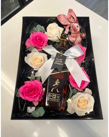 Enchanted rosarium Flower Arrangement