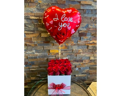 Rose gift box Flower Arrangement