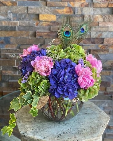 Isle of Jewel Flower Arrangement