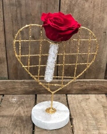 Eternal Rose Grid Heart Flower Arrangement