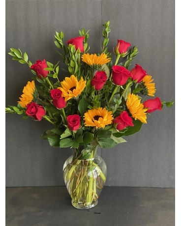 Sunflowers and roses Flower Arrangement