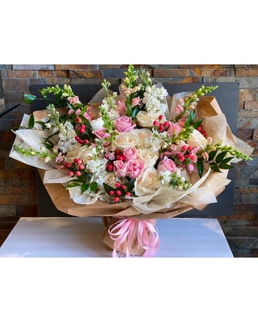 Bouquet full of love Flower Arrangement