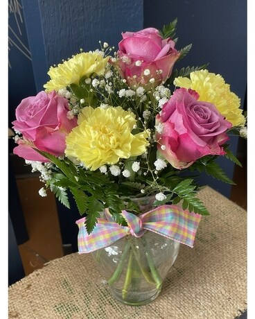 Hello Spring! Flower Arrangement