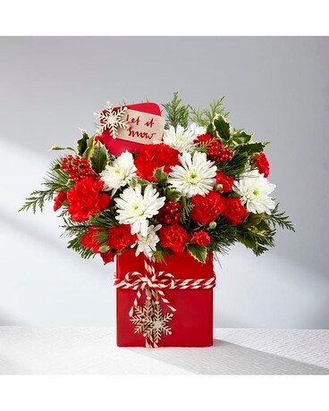 Holiday Cheer Bouquet Flower Arrangement