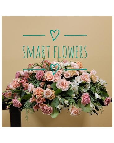 Pretty Designers Choice Casket Spray Funeral Casket Spray Flowers