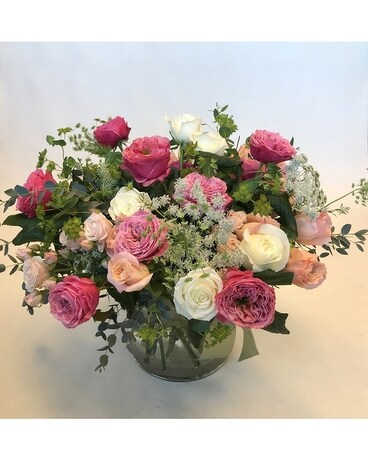Valentines 12 Flower Arrangement