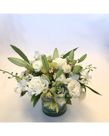 Tranquil Moments Flower Arrangement